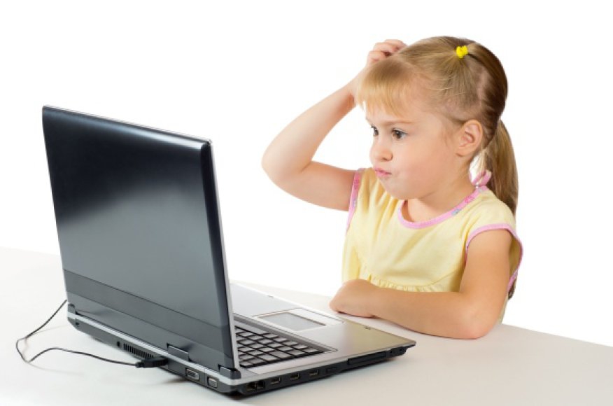 Ограничение на компьютере для детей. Компьютер для детей. Маленький компьютер для детей. Ребенок за компьютером. Дошкольник и компьютер.